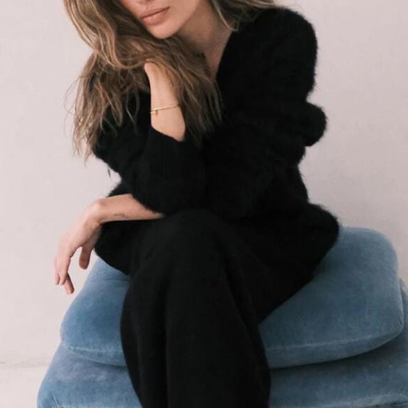 "Cardigan en maille duveteuse Noir_Élégance intemporelle Printemps 2026"